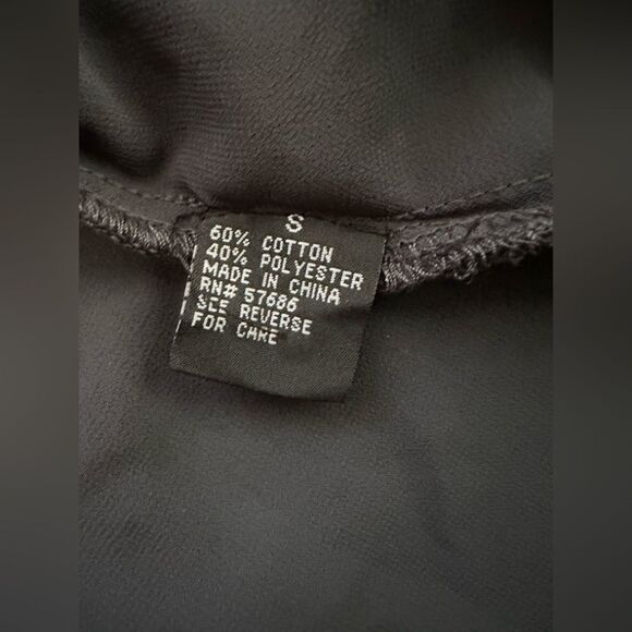 Paper Tee Women's Sheer Embroidered Back Peplum Style Button‎ Up Top Size S - Picture 7 of 9